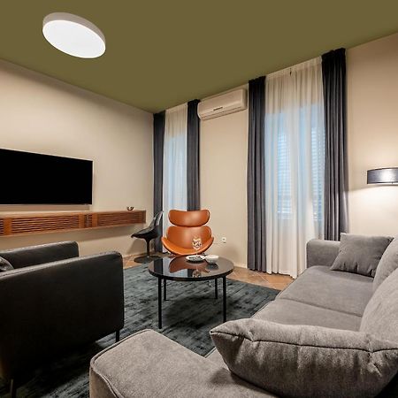 Green, Deluxe Two Bedroom Suite Split Exterior photo